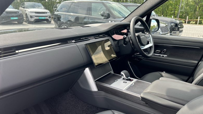 Land Rover Range Rover 3.0 P460e SE 4dr Auto Estate